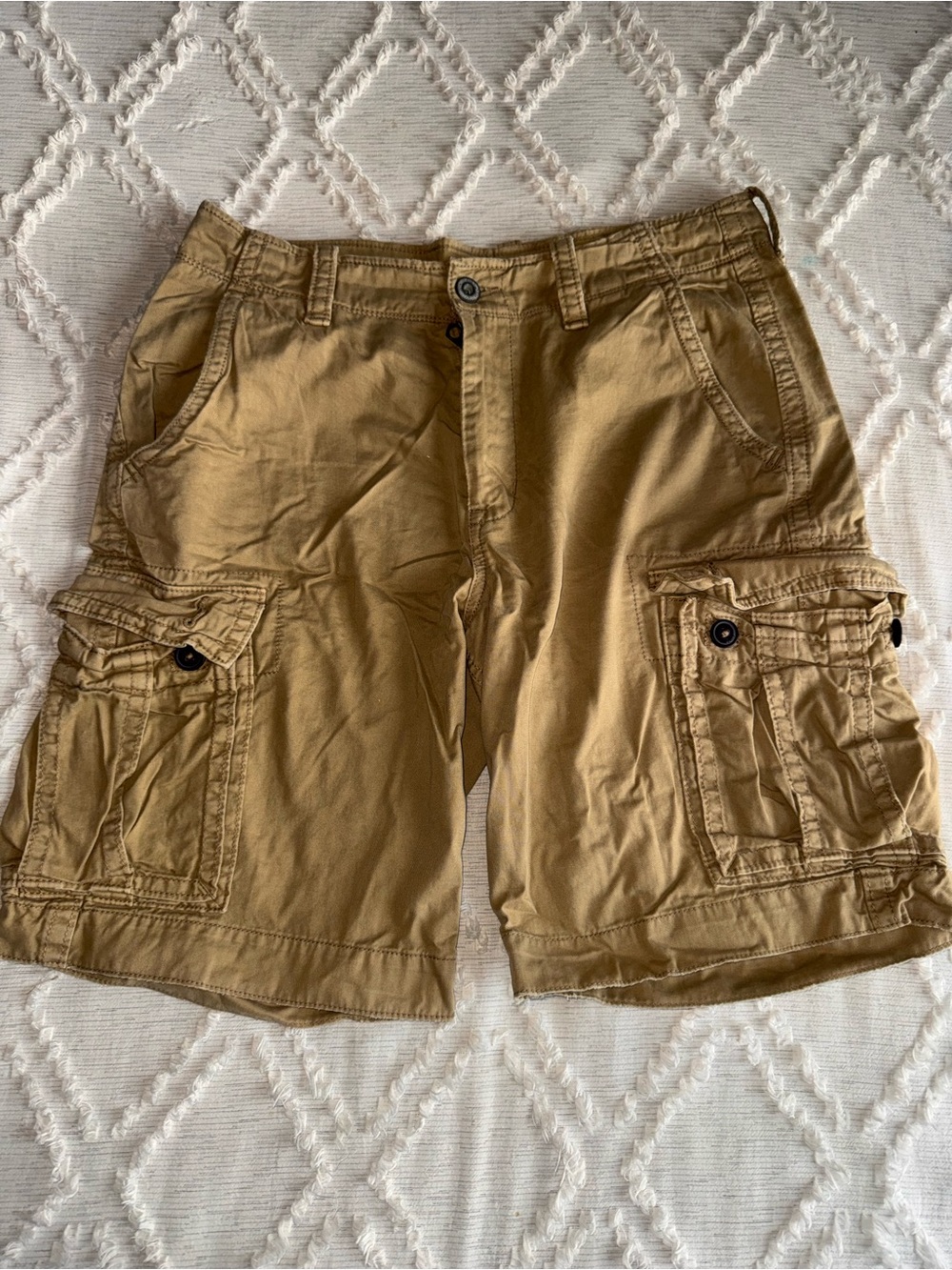 American Eagle Classic Khaki Cargo Shorts – 00s Y2K Utility